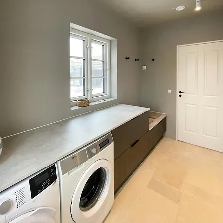 Family-friendly House *